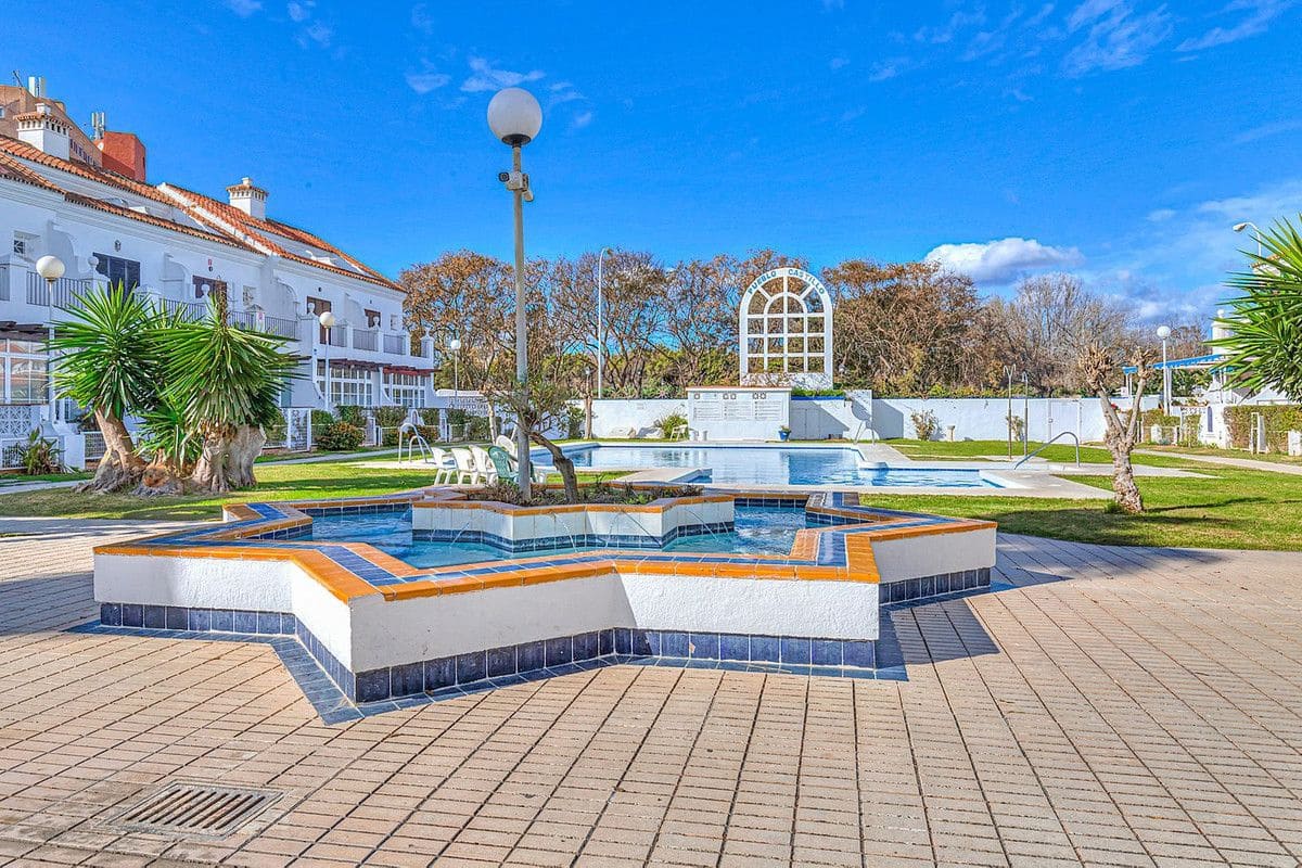 3 soveværelse Lejlighed til salg i Fuengirola med swimmingpool - € 495.000 (Ref: 9274832)