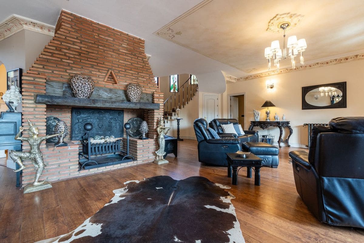 7 soveværelse Villa til salg i Benalmadena med swimmingpool garage - € 2.500.000 (Ref: 9274834)