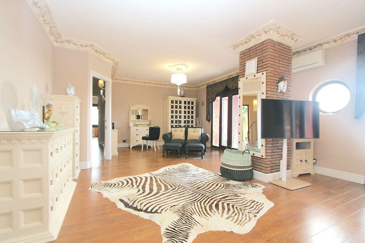 7 soveværelse Villa til salg i Benalmadena med swimmingpool garage - € 2.500.000 (Ref: 9274834)