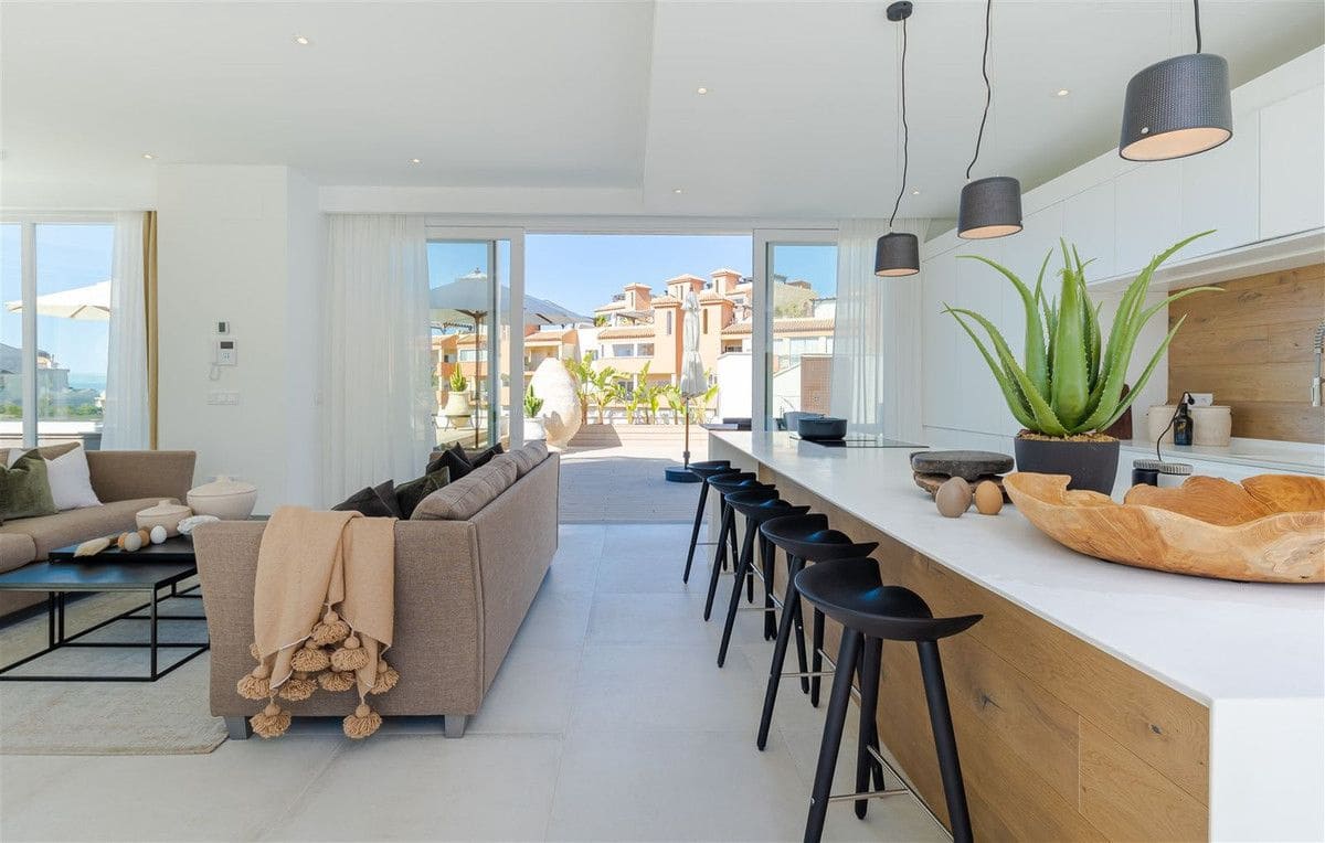Chalet de 9 habitaciones en Mijas en venta con piscina garaje - 2.925.000 € (Ref: 9274842)