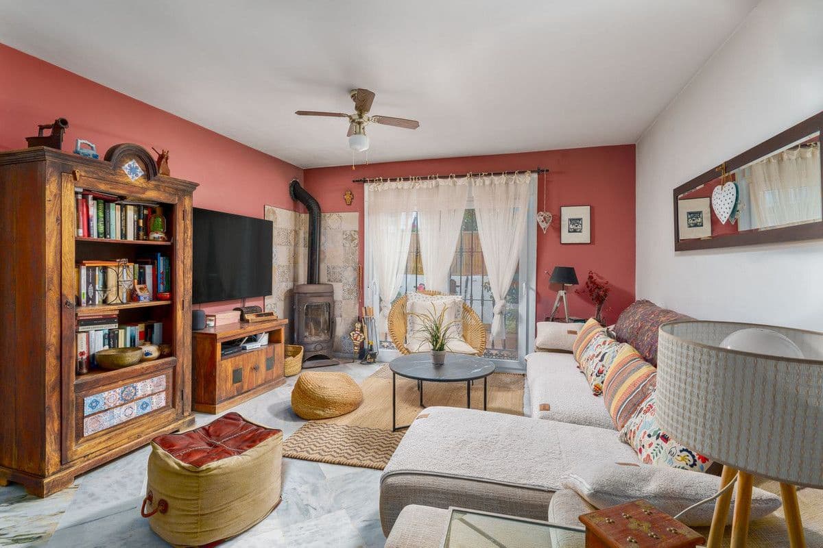 3 soveværelse Semi-Rækkehus til salg i Marbella med swimmingpool garage - € 790.000 (Ref: 9274846)