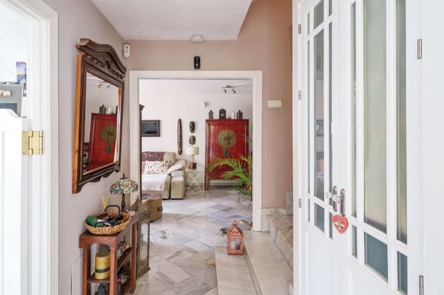 3 soverom Kjedet enebolig til salgs i La Carolina - Guadalpín, Marbella med svømmebasseng garasje - € 790 000 (Ref: 9274846)