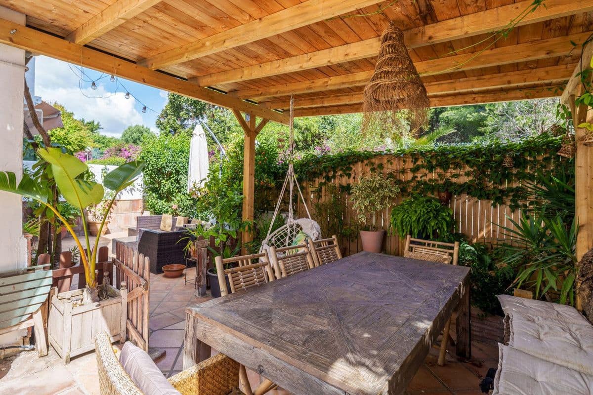 3 soveværelse Semi-Rækkehus til salg i Marbella med swimmingpool garage - € 790.000 (Ref: 9274846)