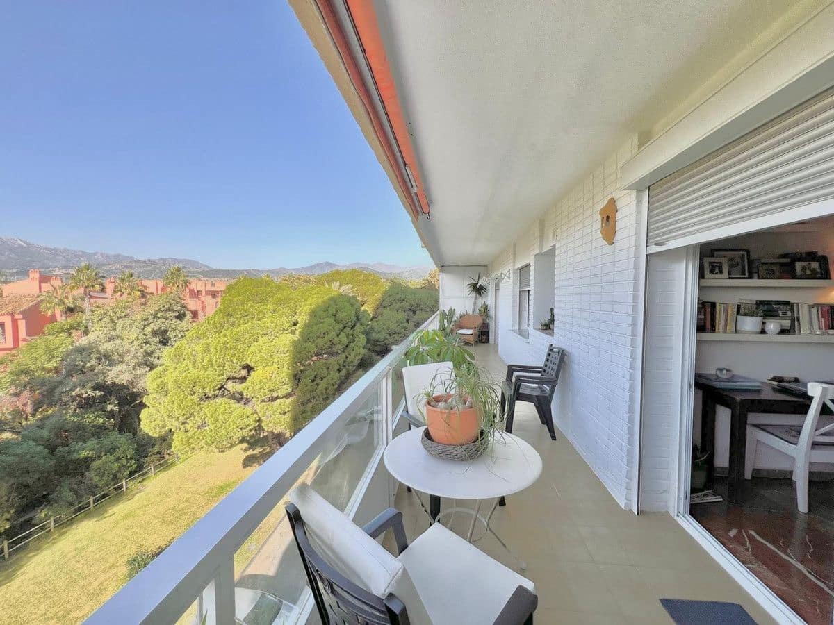 2 makuuhuone Asunto myytävänä paikassa Marbella mukana 
autotalli - 355 000 € (Ref: 9274858)