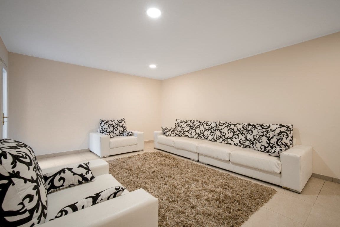 Chalet de 4 habitaciones en Marbella en venta con piscina garaje - 2.650.000 € (Ref: 9274868)