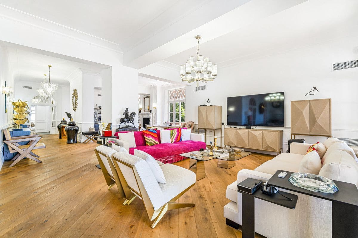 6 soverom Villa til salgs i Marbella med svømmebasseng garasje - € 5 400 000 (Ref: 9274871)