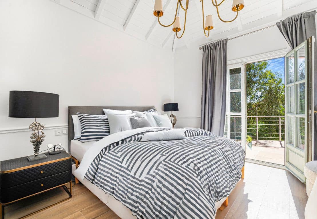 6 soverom Villa til salgs i Marbella med svømmebasseng garasje - € 5 400 000 (Ref: 9274871)