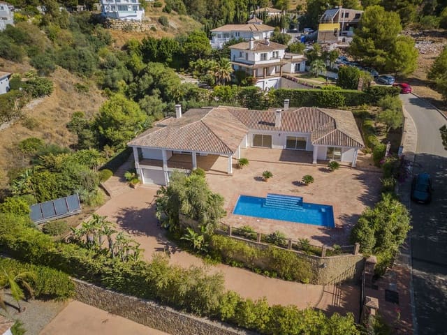 5 soverom Villa til salgs i Valtocado - La Alquería - La Atalaya, Mijas med svømmebasseng garasje - € 1 375 000 (Ref: 9274875)
