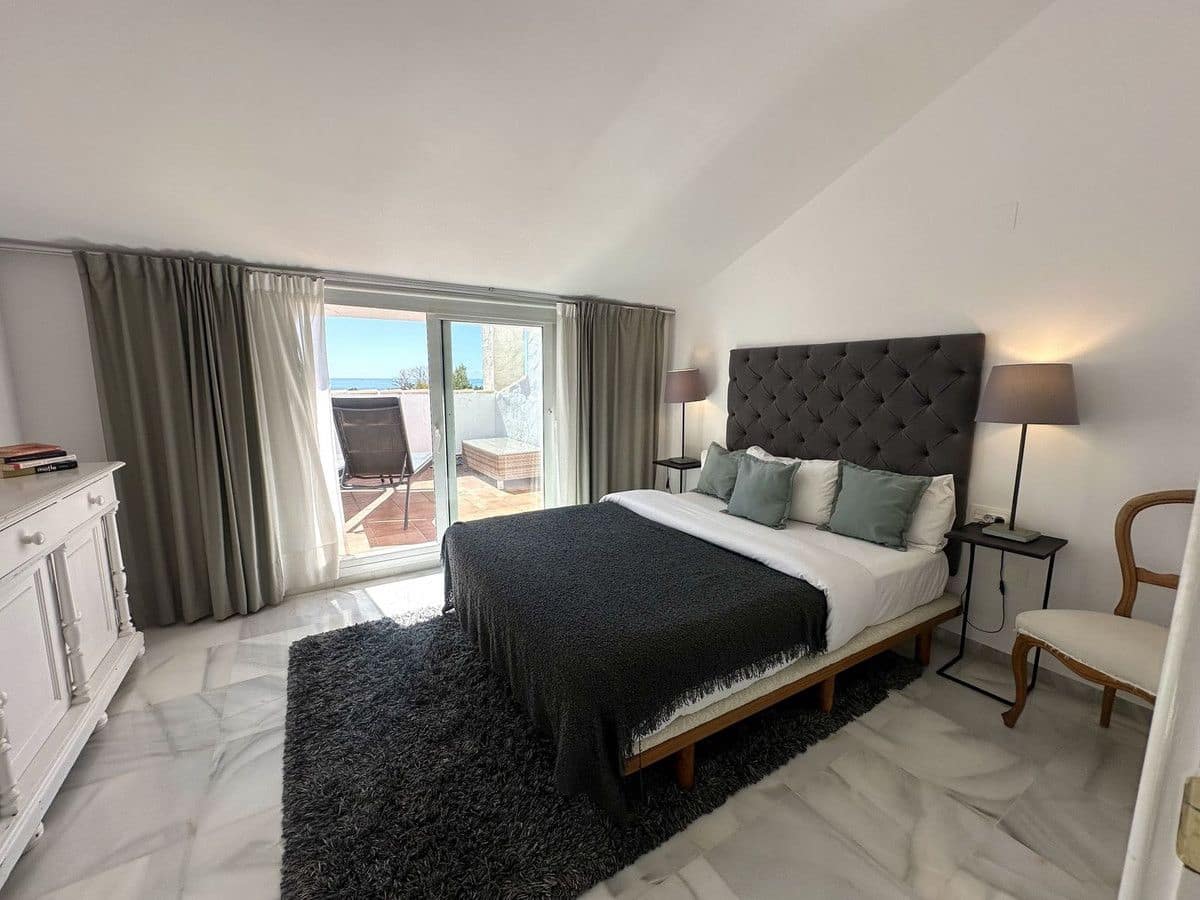 2 makuuhuone Kattohuoneisto myytävänä paikassa Marbella mukana uima-altaan - 675 000 € (Ref: 9274878)