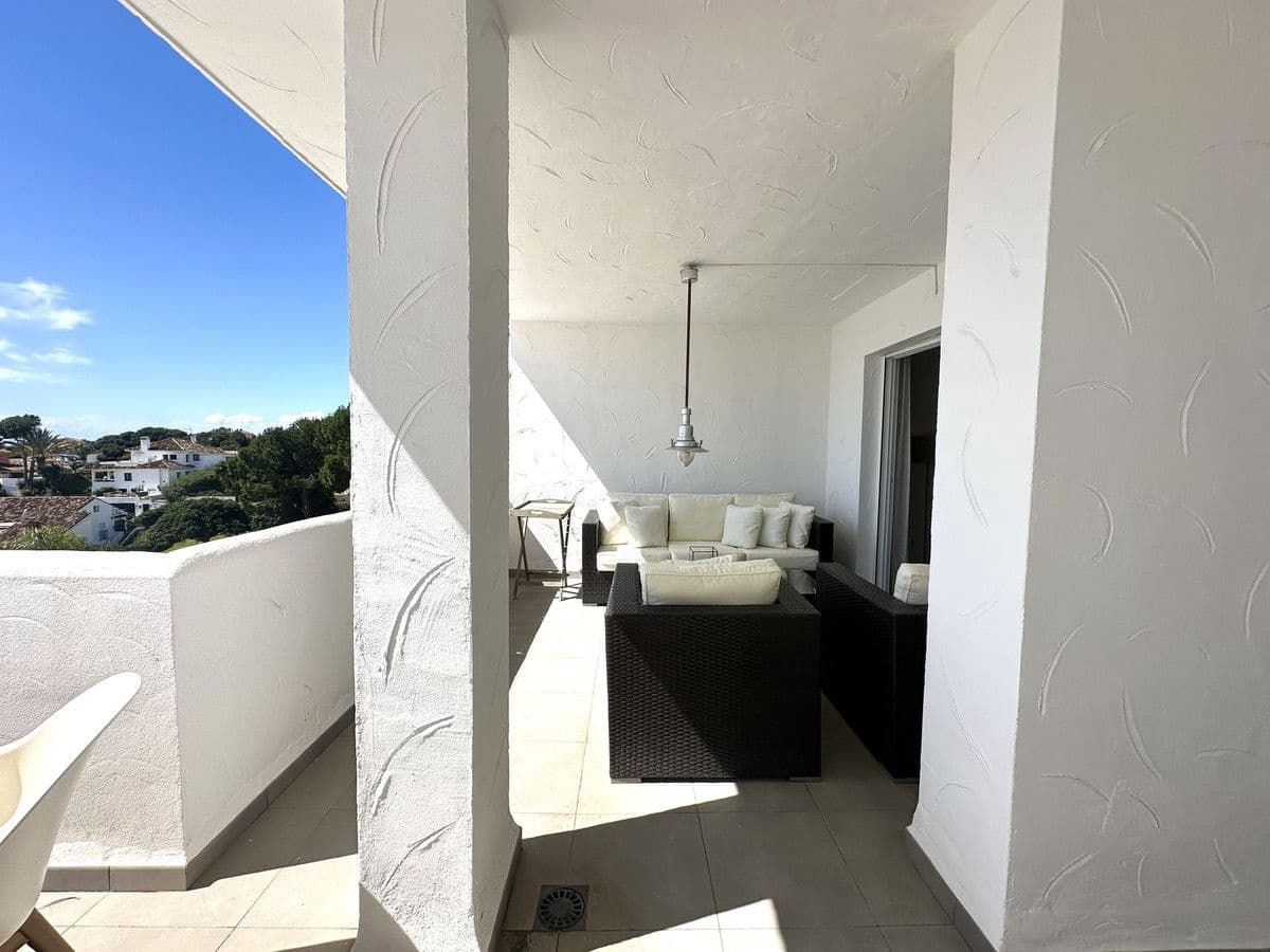 2 makuuhuone Kattohuoneisto myytävänä paikassa Marbella mukana uima-altaan - 675 000 € (Ref: 9274878)