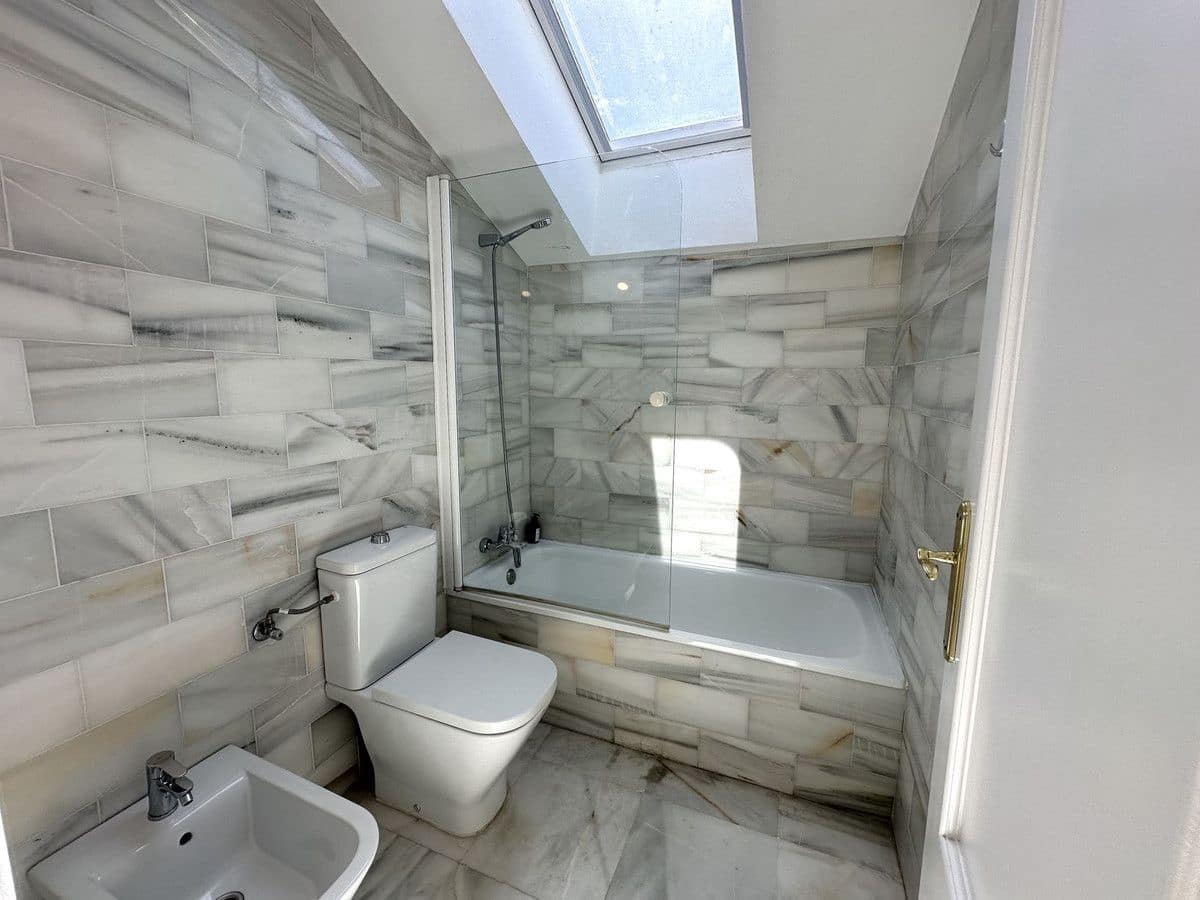 2 makuuhuone Kattohuoneisto myytävänä paikassa Marbella mukana uima-altaan - 675 000 € (Ref: 9274878)