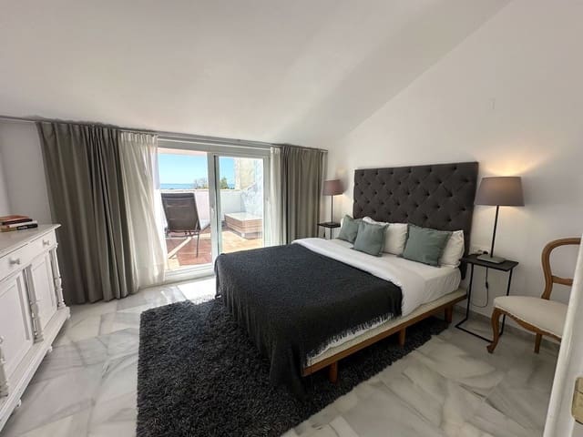 2 sypialnia Penthouse na sprzedaż w Nueva Andalucía Centro, Marbella z basenem - 675 000 € (Ref: 9274878)
