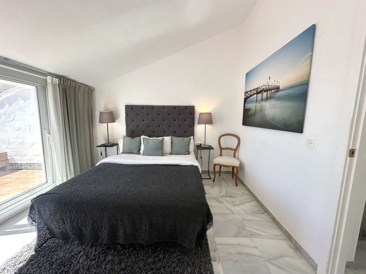 2 makuuhuone Kattohuoneisto myytävänä paikassa Marbella mukana uima-altaan - 675 000 € (Ref: 9274878)