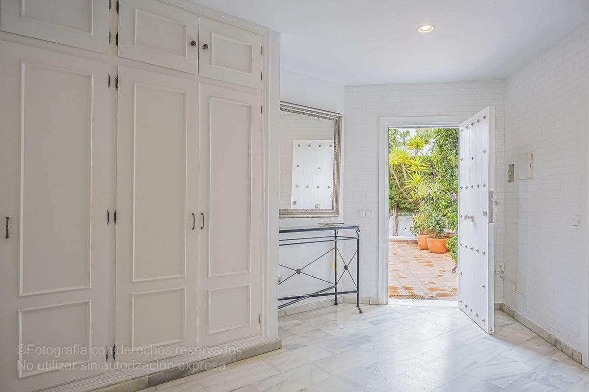 3 soveværelse Byhus til salg i New Golden Mile med swimmingpool garage - € 635.000 (Ref: 9274887)