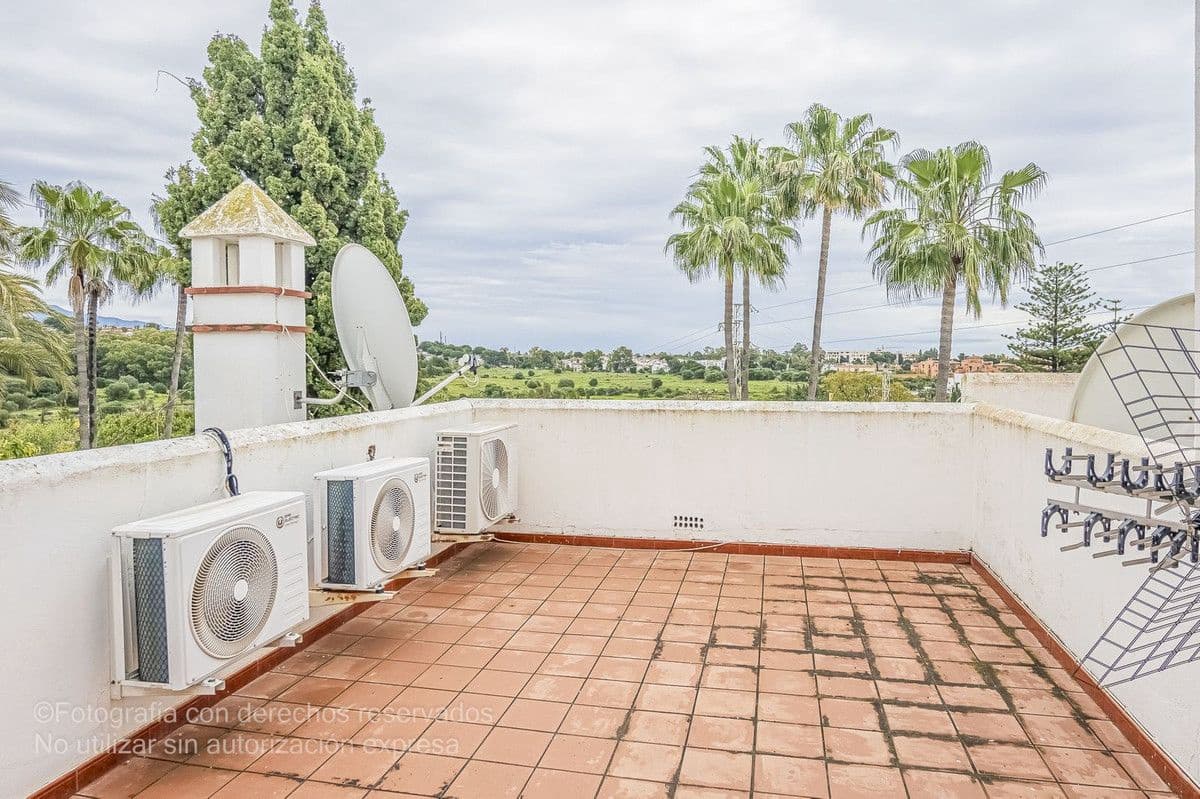 3 soveværelse Byhus til salg i New Golden Mile med swimmingpool garage - € 635.000 (Ref: 9274887)