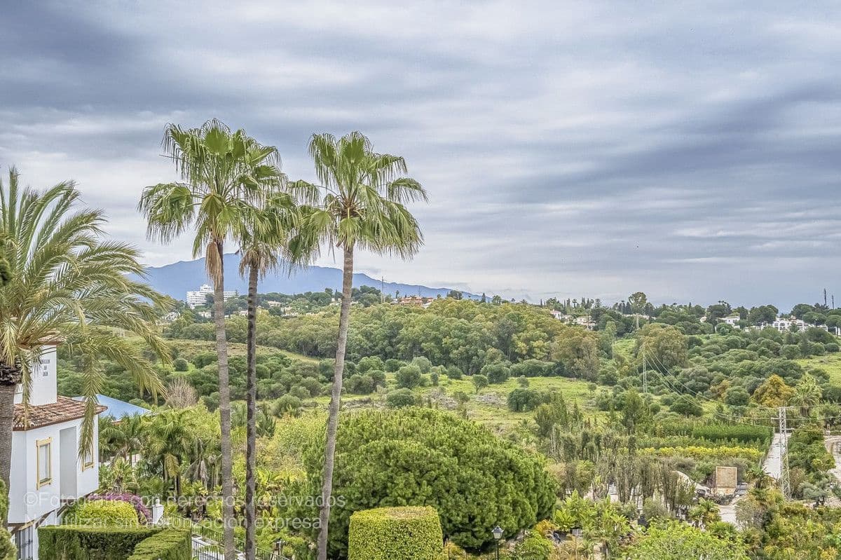 3 soveværelse Byhus til salg i New Golden Mile med swimmingpool garage - € 635.000 (Ref: 9274887)