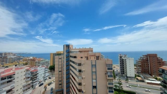 2 soveværelse Penthouse til salg i Las Gaviotas  - Carvajal, Fuengirola med swimmingpool garage - € 479.000 (Ref: 9274896)