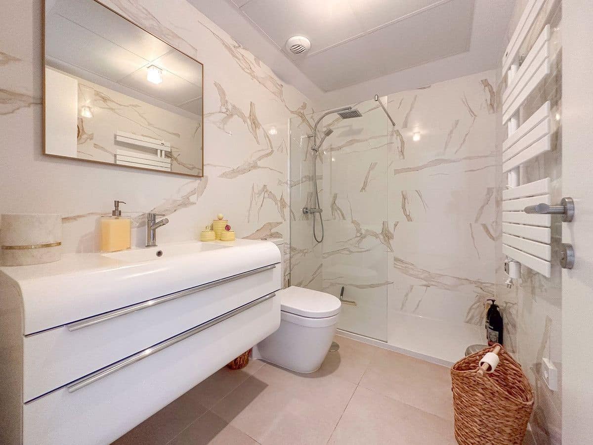 2 soveværelse Lejlighed til salg i Fuengirola med swimmingpool garage - € 425.000 (Ref: 9274897)