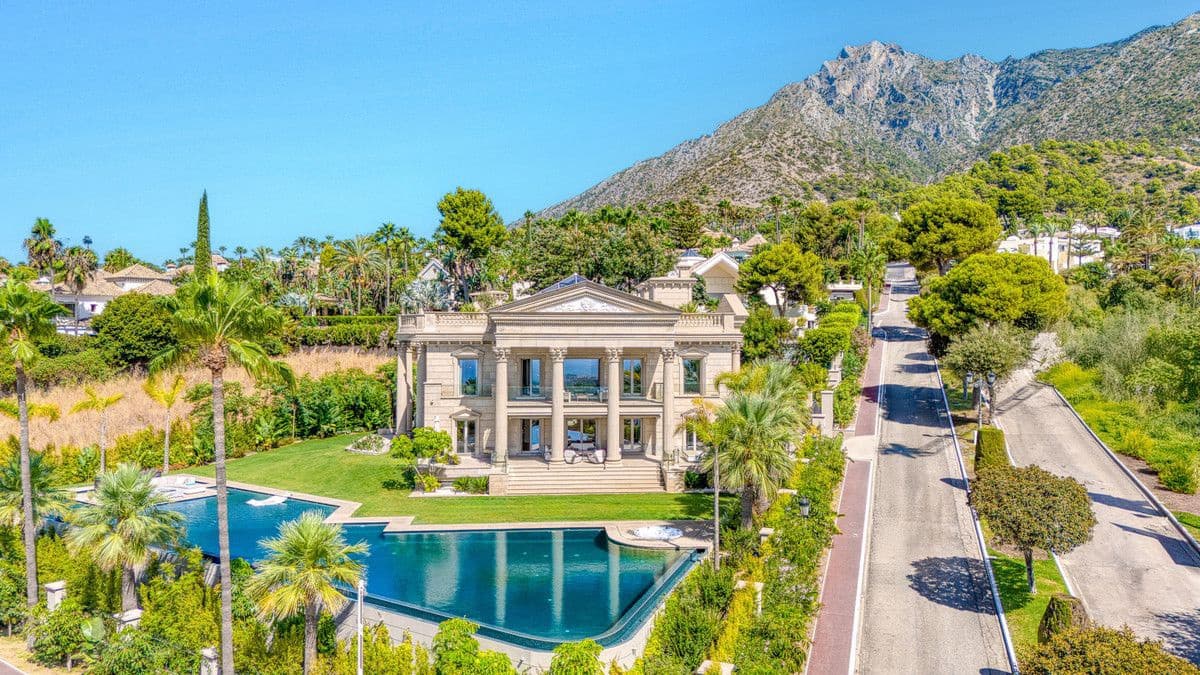 7 soveværelse Villa til salg i Marbella med swimmingpool garage - € 22.490.000 (Ref: 9274904)