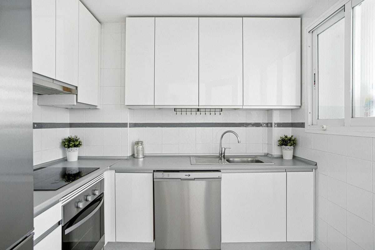 3 soverom Leilighet til salgs i Marbella med svømmebasseng garasje - € 750 000 (Ref: 9274905)