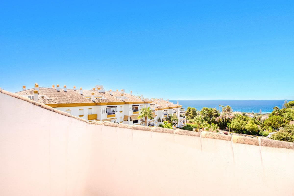 3 soverom Leilighet til salgs i Marbella med svømmebasseng garasje - € 750 000 (Ref: 9274905)