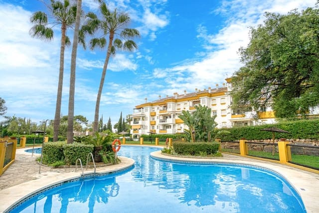 3 soveværelse Lejlighed til salg i La Carolina - Guadalpín, Marbella med swimmingpool garage - € 750.000 (Ref: 9274905)