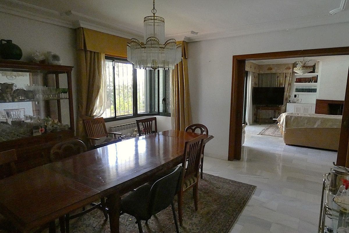 5 chambre Villa/Maison à vendre à Marbella avec piscine garage - 1 550 000 € (Ref: 9274913)