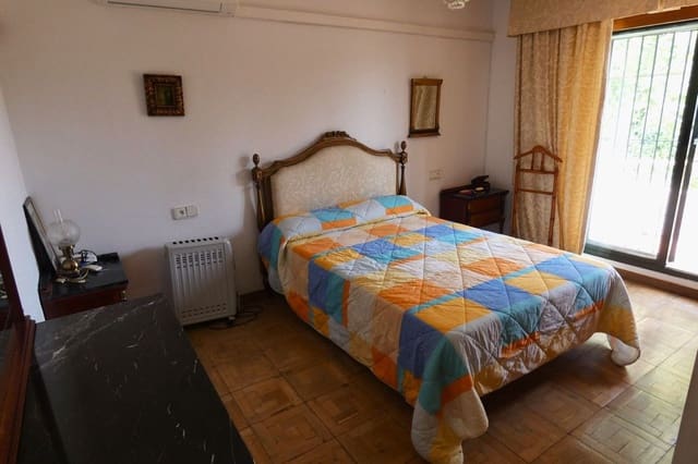 5 soverom Villa til salgs i Aloha Golf, Marbella med svømmebasseng garasje - € 1 550 000 (Ref: 9274913)