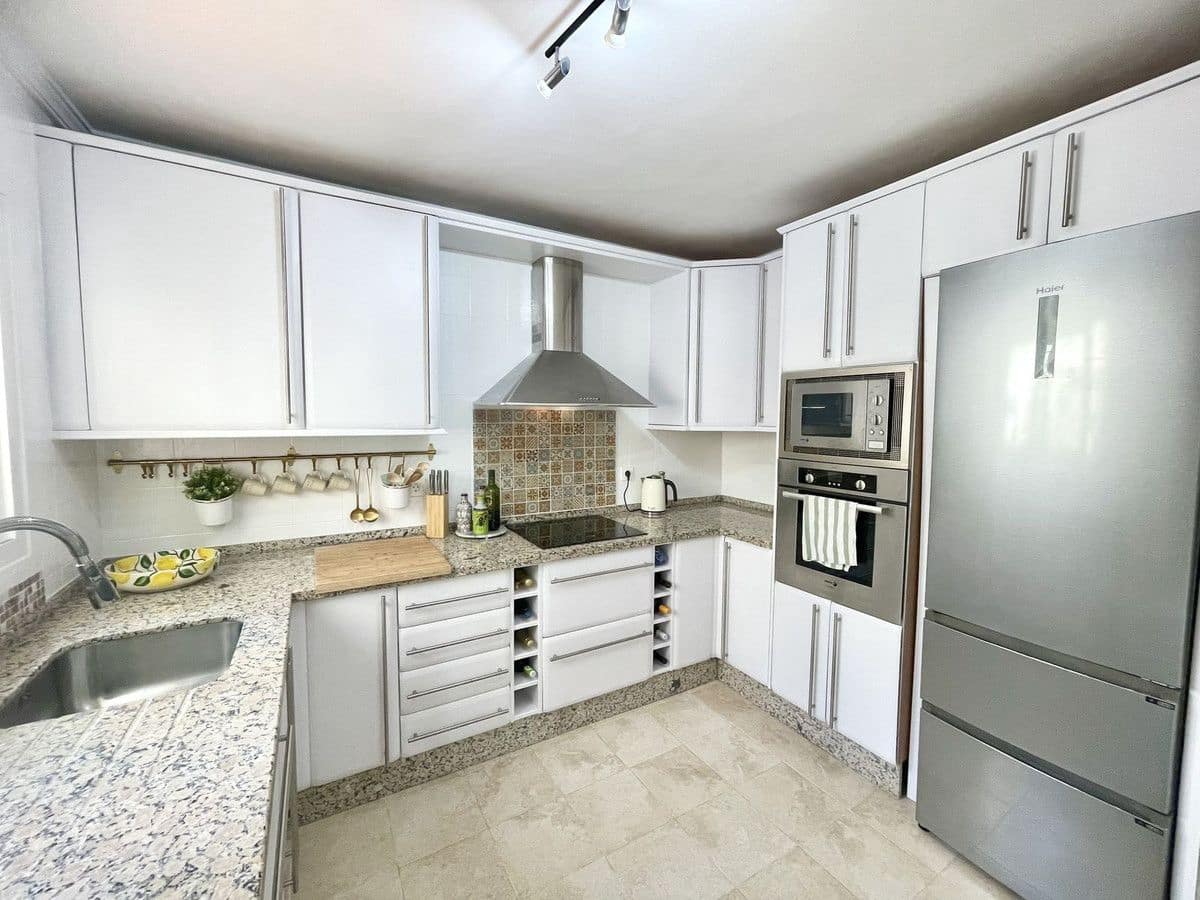 2 soverom Hus til salgs i Mijas med svømmebasseng garasje - € 449 000 (Ref: 9274914)