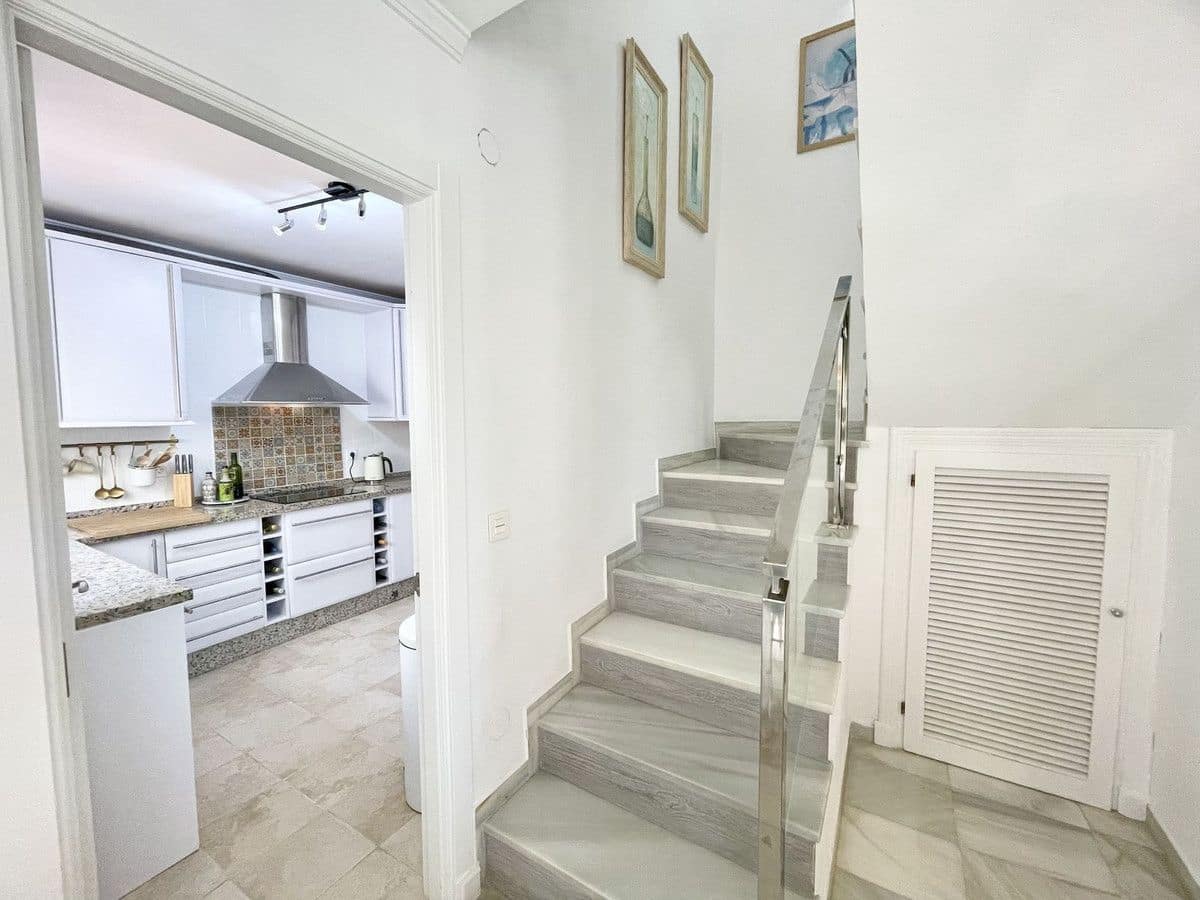 2 soverom Hus til salgs i Mijas med svømmebasseng garasje - € 449 000 (Ref: 9274914)