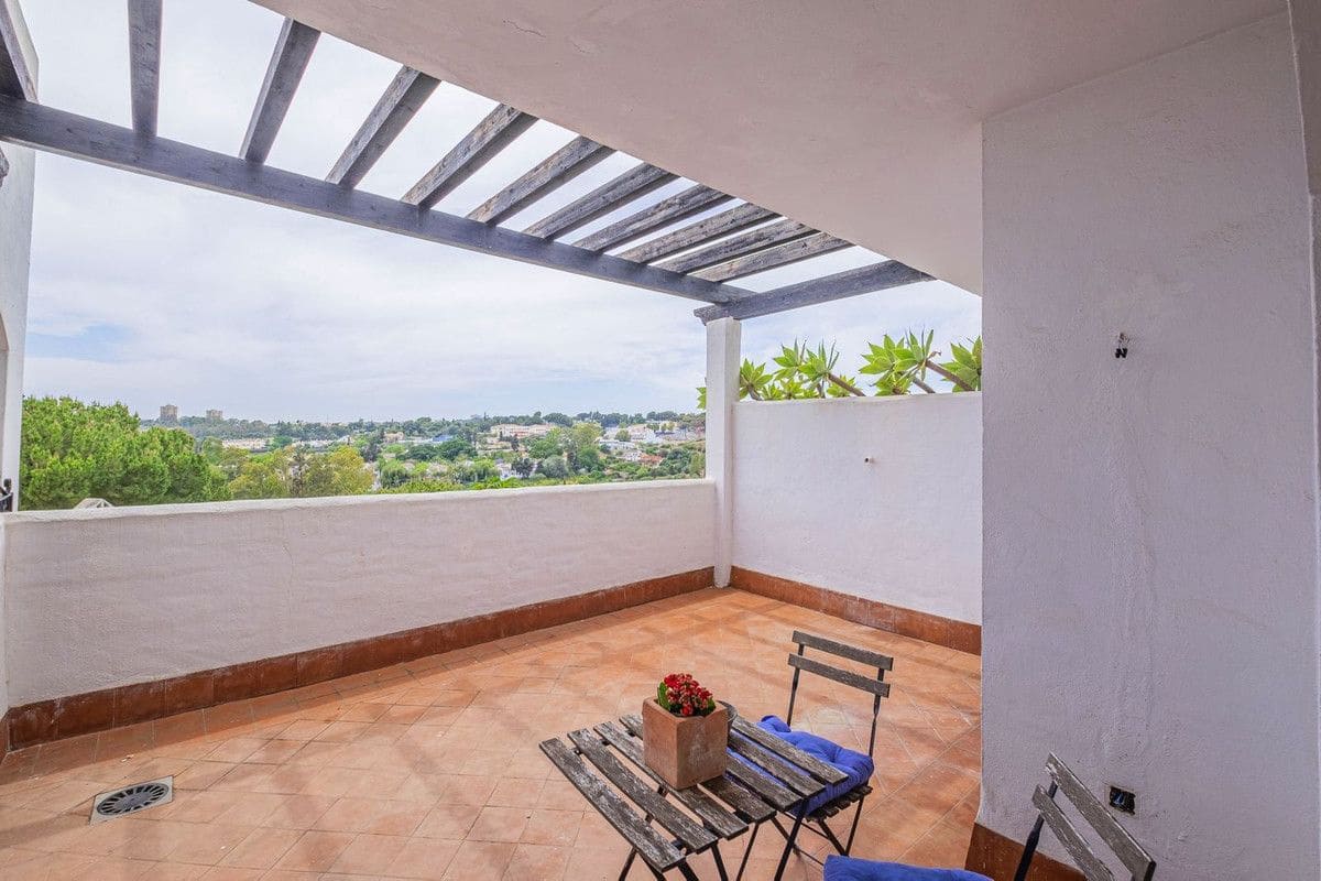 5 soverom Leilighet til salgs i Marbella med svømmebasseng garasje - € 799 000 (Ref: 9274922)