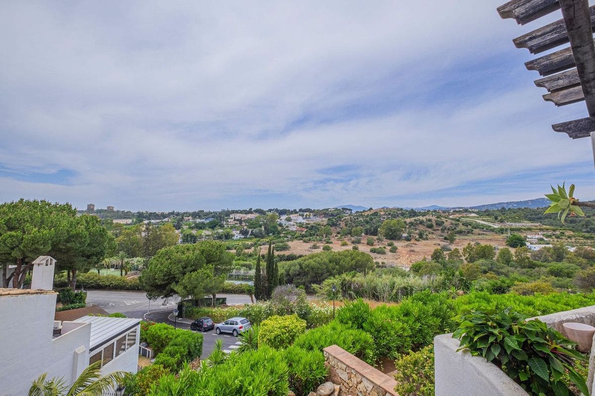 5 soverom Leilighet til salgs i Marbella med svømmebasseng garasje - € 799 000 (Ref: 9274922)