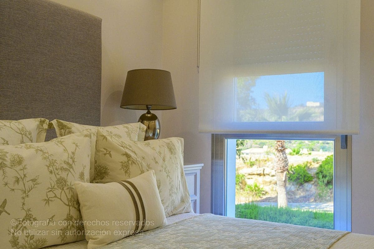 3 sypialnia Apartament na sprzedaż w Manilva z basenem garażem - 398 000 € (Ref: 9274927)