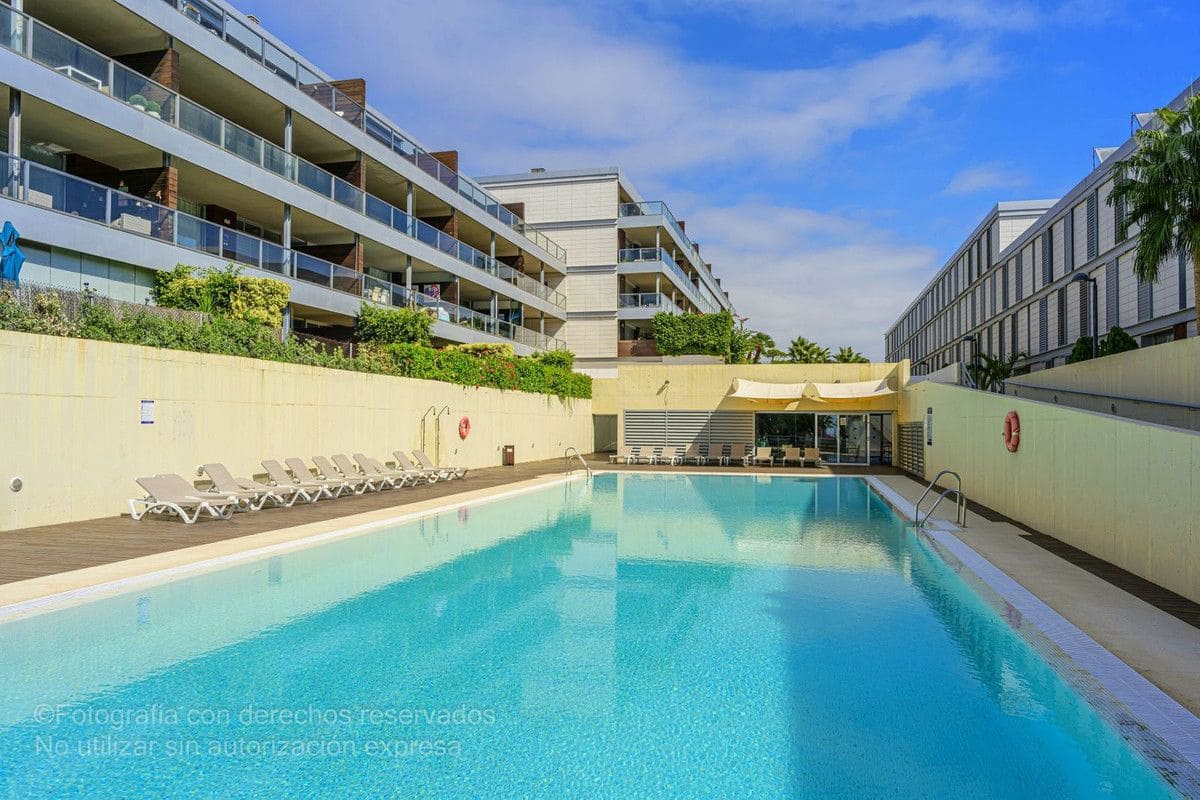 3 sypialnia Apartament na sprzedaż w Manilva z basenem garażem - 398 000 € (Ref: 9274927)