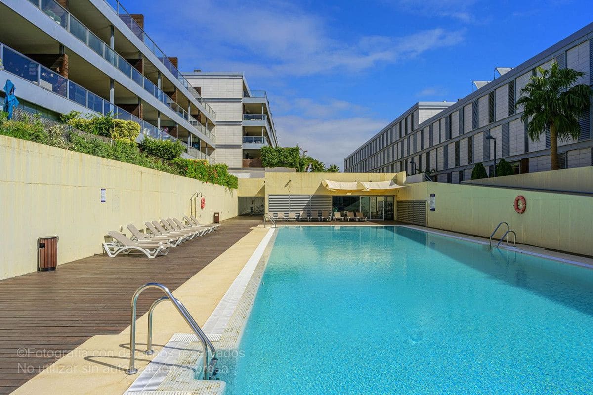 3 sypialnia Apartament na sprzedaż w Manilva z basenem garażem - 398 000 € (Ref: 9274927)