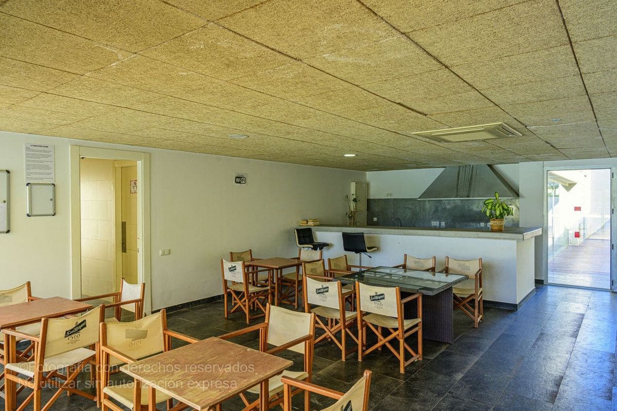 3 sypialnia Apartament na sprzedaż w Manilva z basenem garażem - 398 000 € (Ref: 9274927)