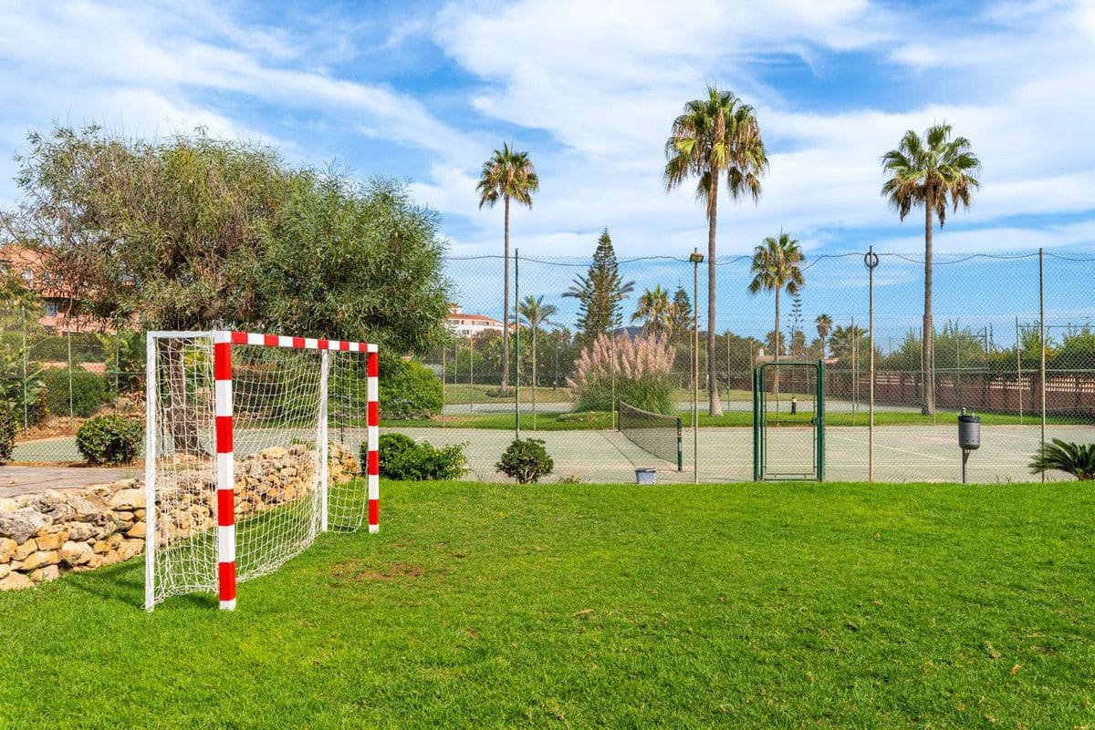 Apartamento Playa de 3 habitaciones en Marbella en venta con piscina garaje - 525.000 € (Ref: 9274928)