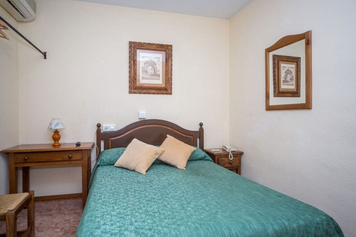 12 soveværelse Hotel til salg i Ronda - € 1.685.000 (Ref: 9274932)