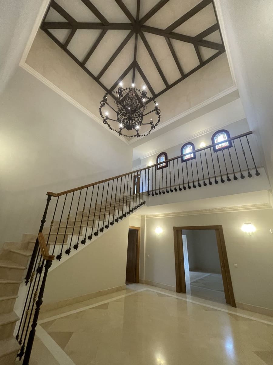 5 sypialnia Willa na sprzedaż w Marbella z basenem garażem - 4 500 000 € (Ref: 9274935)