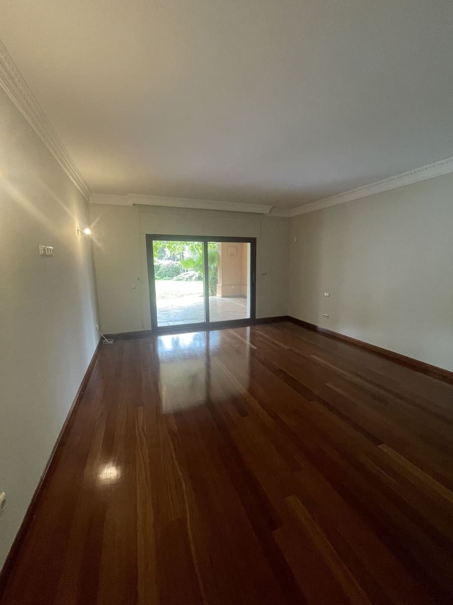 5 sypialnia Willa na sprzedaż w Marbella z basenem garażem - 4 500 000 € (Ref: 9274935)