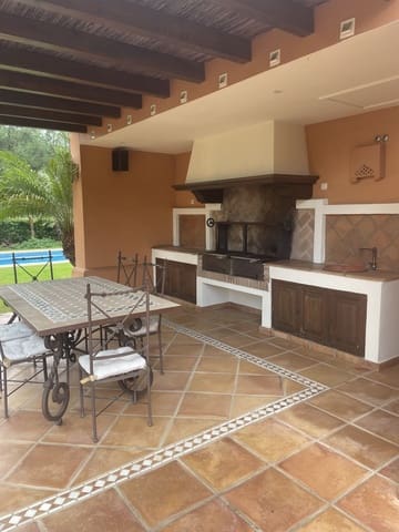 5 soverom Villa til salgs i Aloha Golf, Marbella med svømmebasseng garasje - € 4 500 000 (Ref: 9274935)