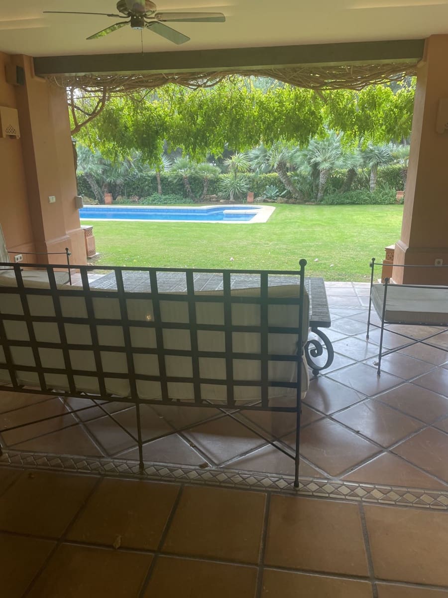 5 sypialnia Willa na sprzedaż w Marbella z basenem garażem - 4 500 000 € (Ref: 9274935)