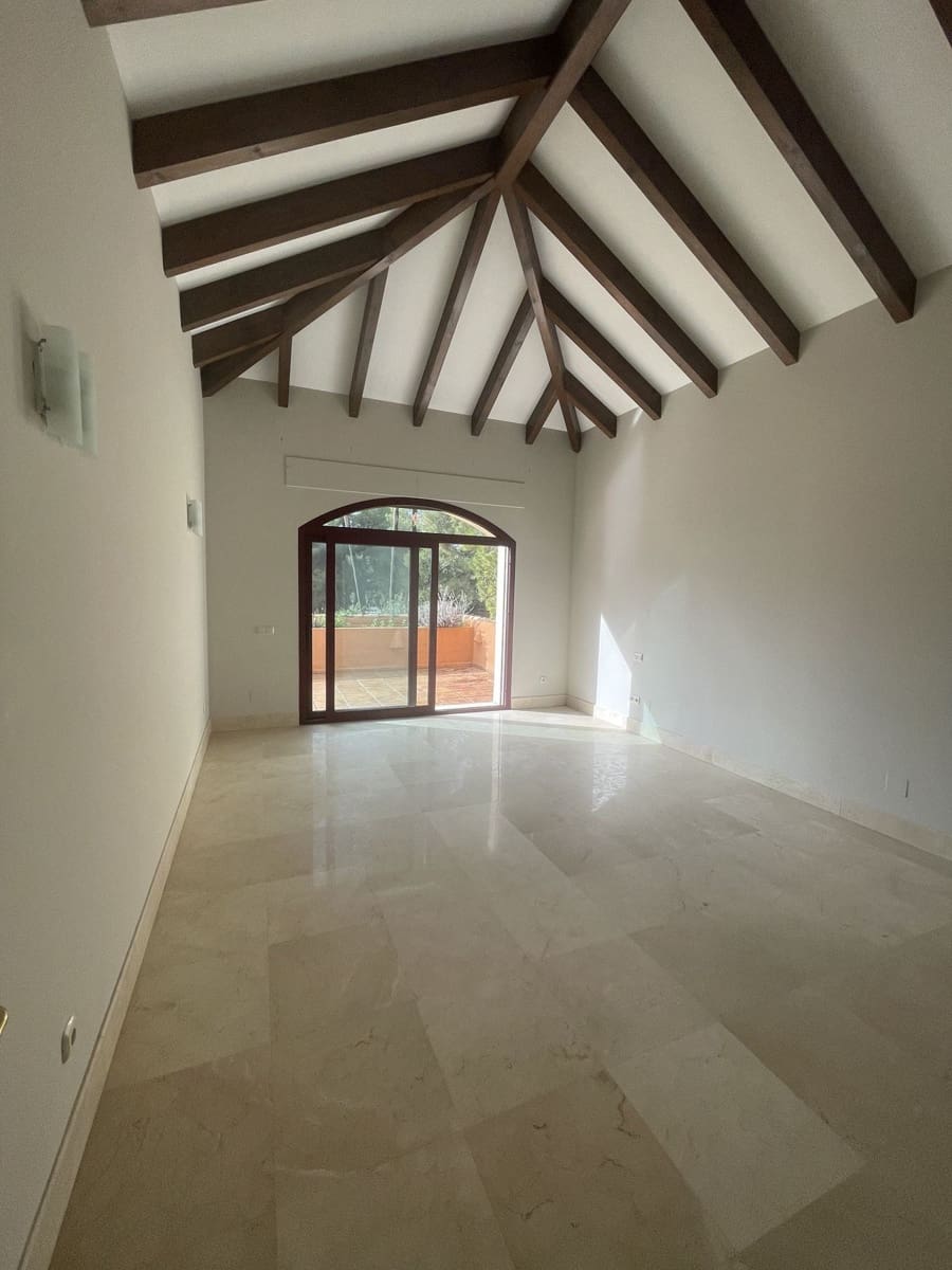 5 sypialnia Willa na sprzedaż w Marbella z basenem garażem - 4 500 000 € (Ref: 9274935)