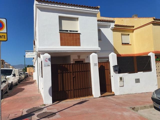 4 soveværelse Byhus til salg i Hacienda Platero, Málaga by med swimmingpool garage - € 399.900 (Ref: 9274942)
