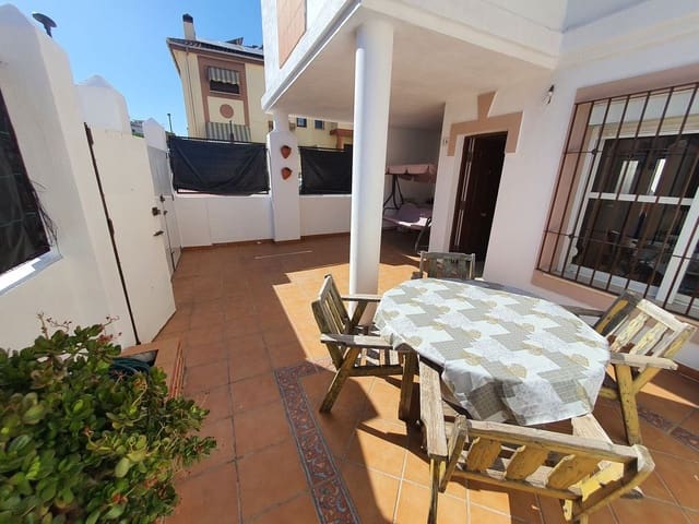 4 soveværelse Byhus til salg i Hacienda Platero, Málaga by med swimmingpool garage - € 399.900 (Ref: 9274942)