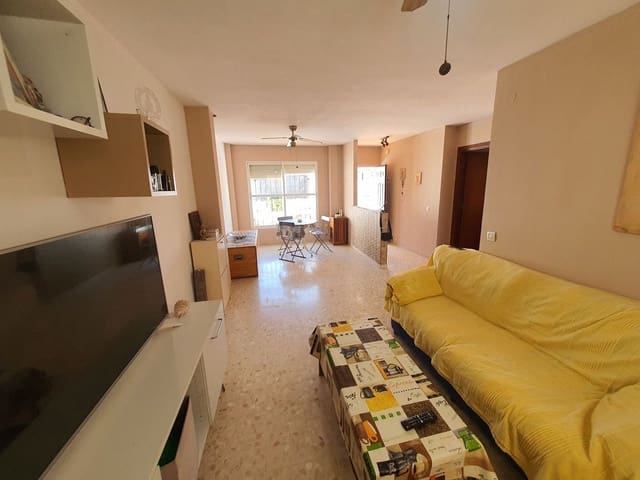 4 soveværelse Byhus til salg i Hacienda Platero, Málaga by med swimmingpool garage - € 399.900 (Ref: 9274942)