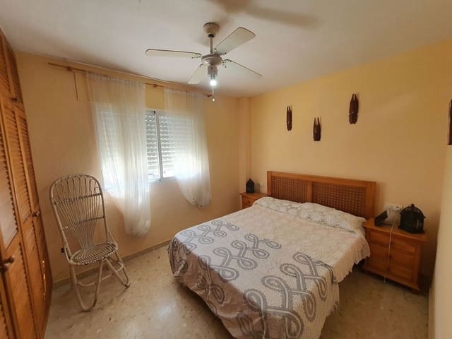 4 soveværelse Byhus til salg i Hacienda Platero, Málaga by med swimmingpool garage - € 399.900 (Ref: 9274942)