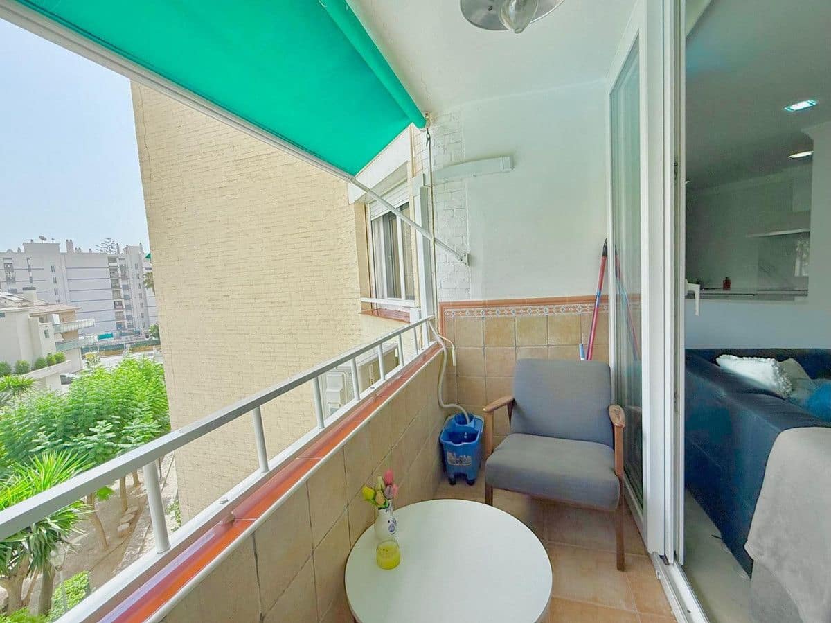 2 soveværelse Lejlighed til salg i Fuengirola med swimmingpool garage - € 299.000 (Ref: 9283994)