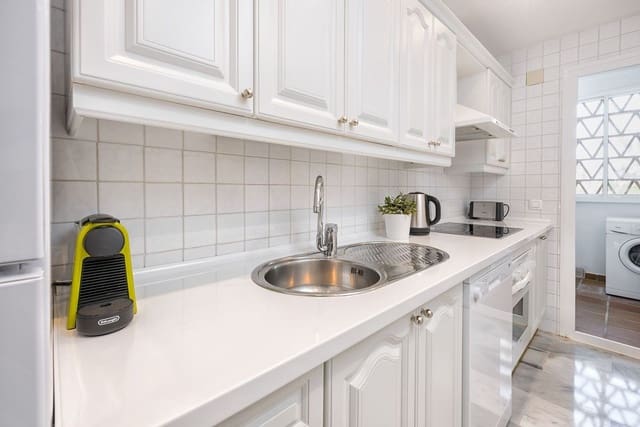 2 camera da letto Appartamento sulla Spiaggia in vendita in Calahonda, Mijas con piscina garage - 595.000 € (Rif: 9284010)