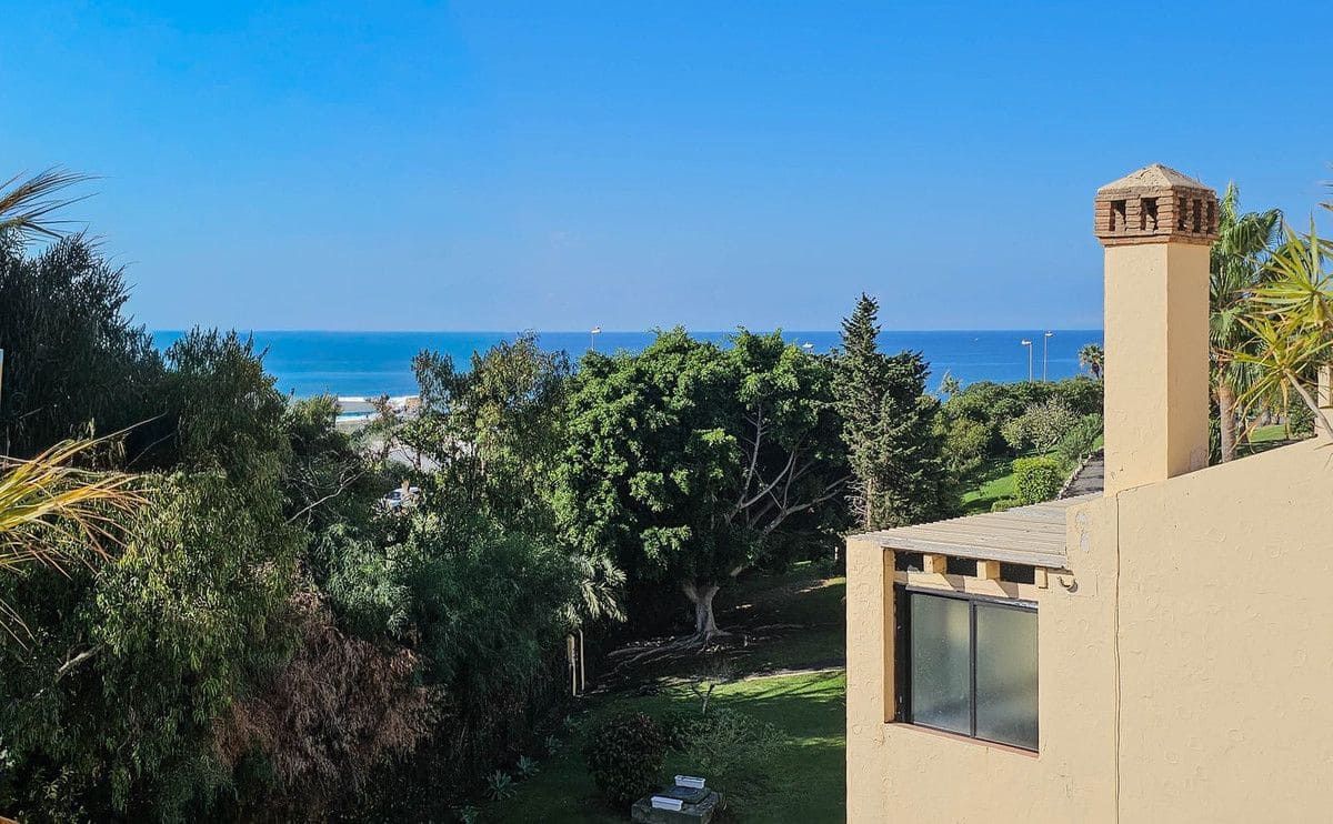 Apartamento Playa de 2 habitaciones en Mijas en venta con piscina garaje - 329.000 € (Ref: 9284019)